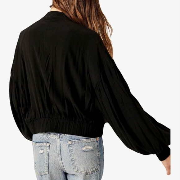 Free People On Pointe Bomber Jacket In Black NWT - Picture 2 of 9